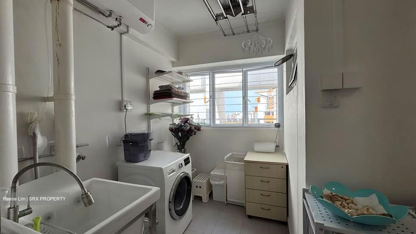 Blk 680A Jurong West Central 1 (Jurong West), HDB Executive #596681541